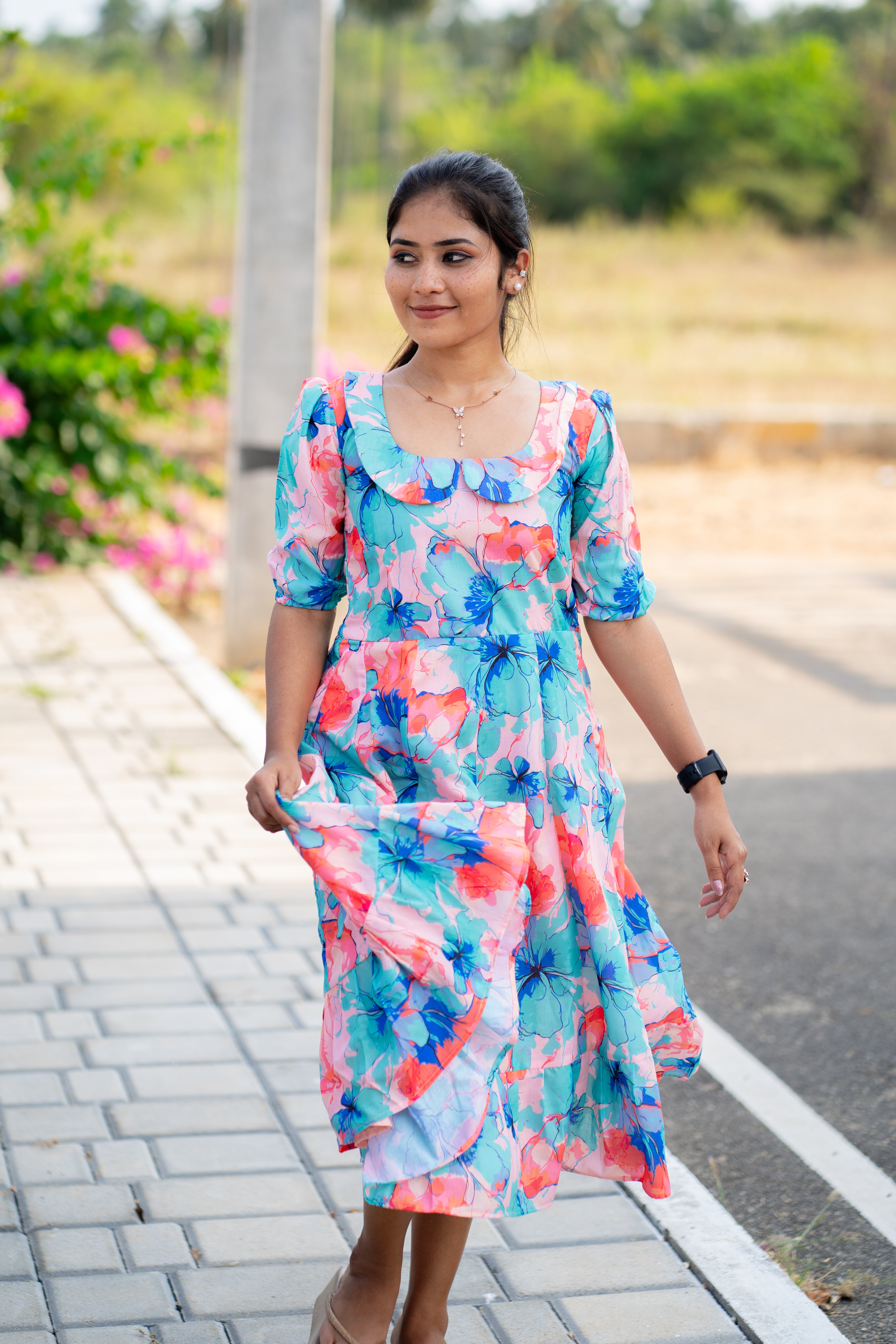 Blue & Coral Tones