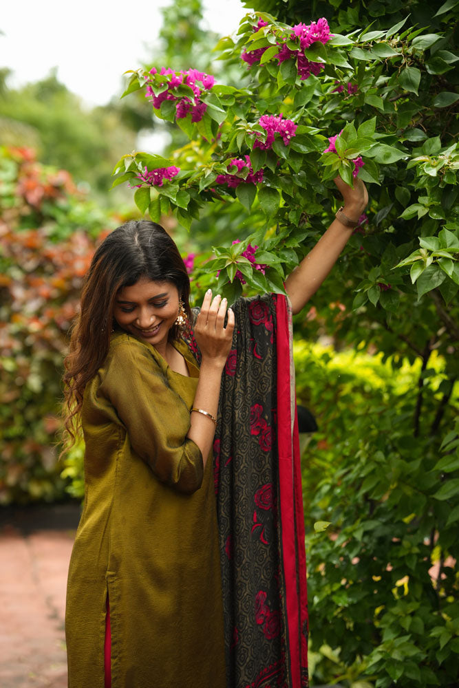 Olive Green Kurti with Rani Pink Printed Dupatta