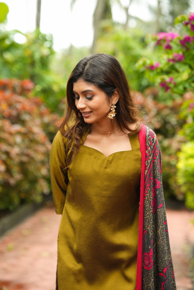 Olive Green Kurti with Rani Pink Printed Dupatta