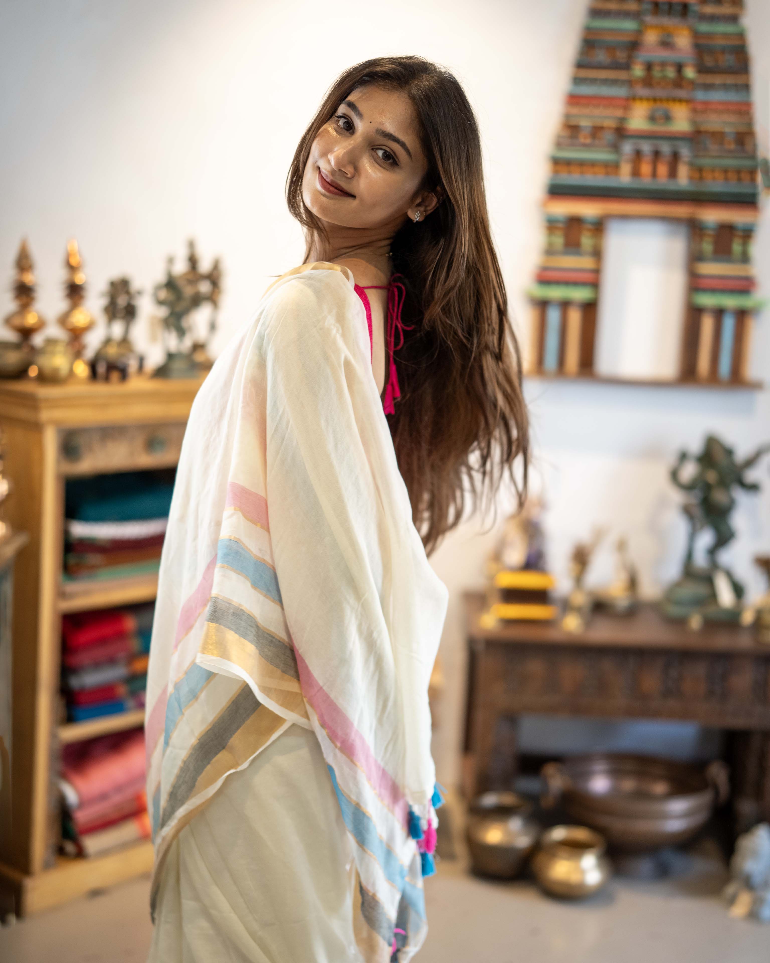 White multi Checks Mul Cotton Saree