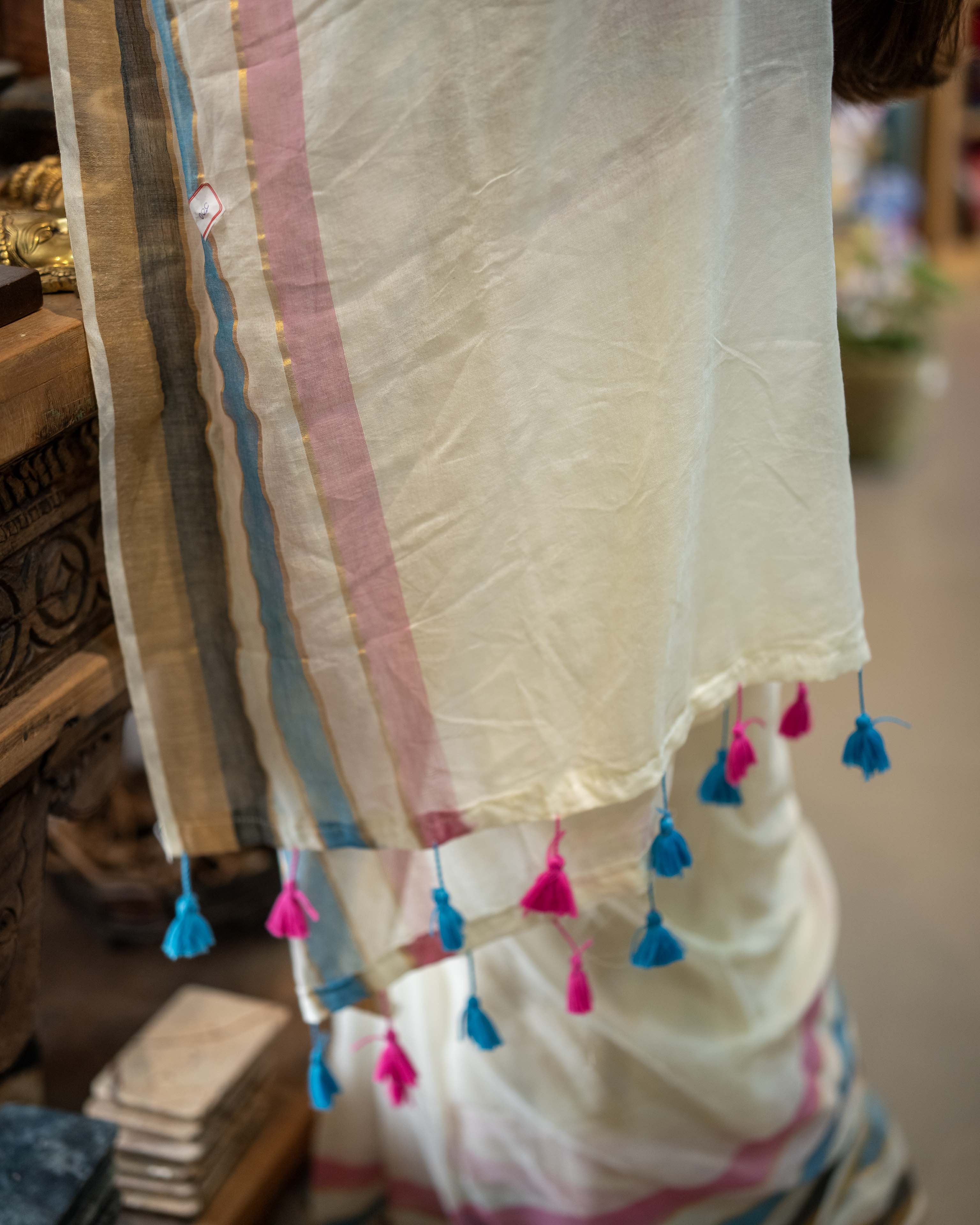 White multi Checks Mul Cotton Saree