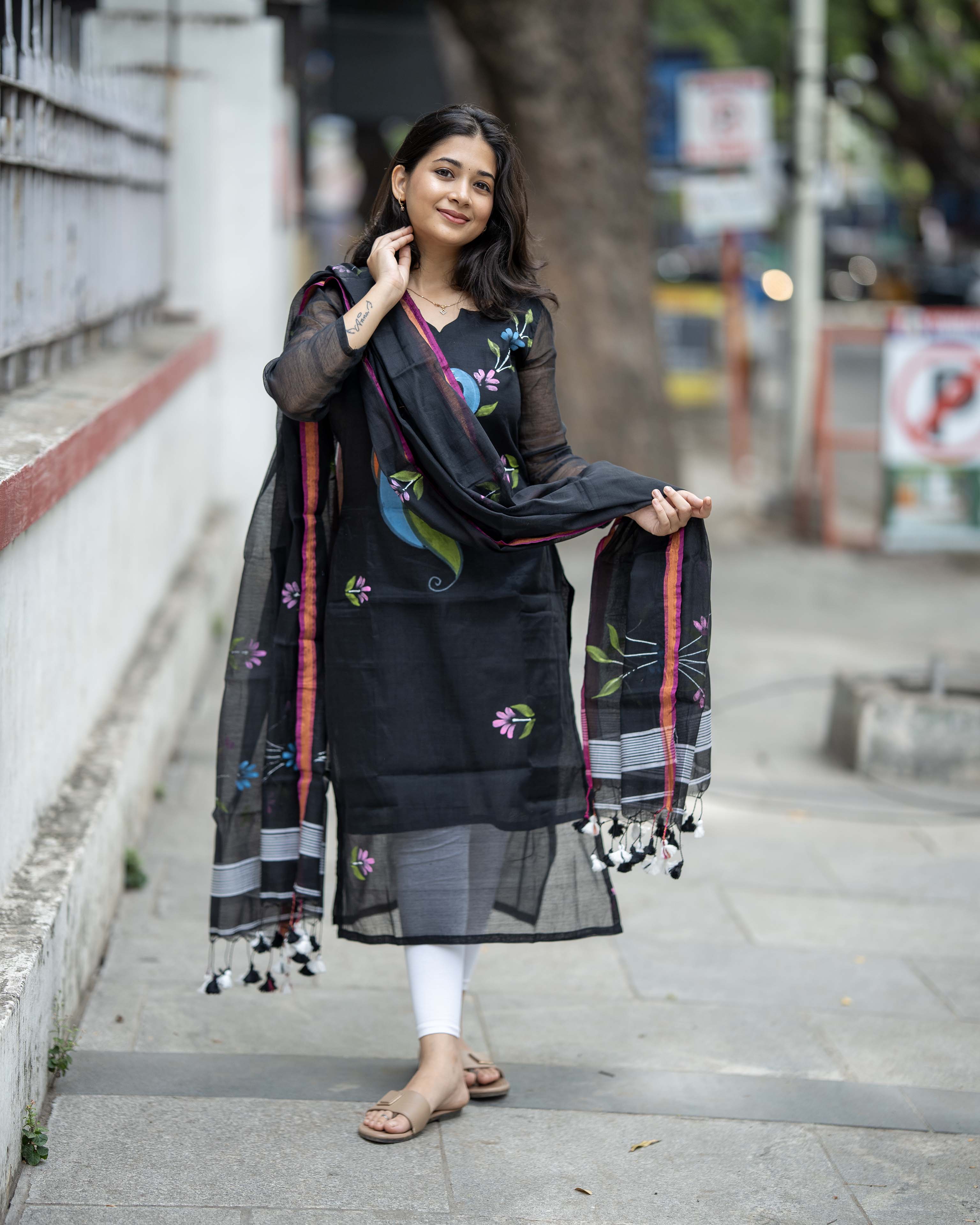 Handpainted Weaves Black Ethnic Top & Duppata