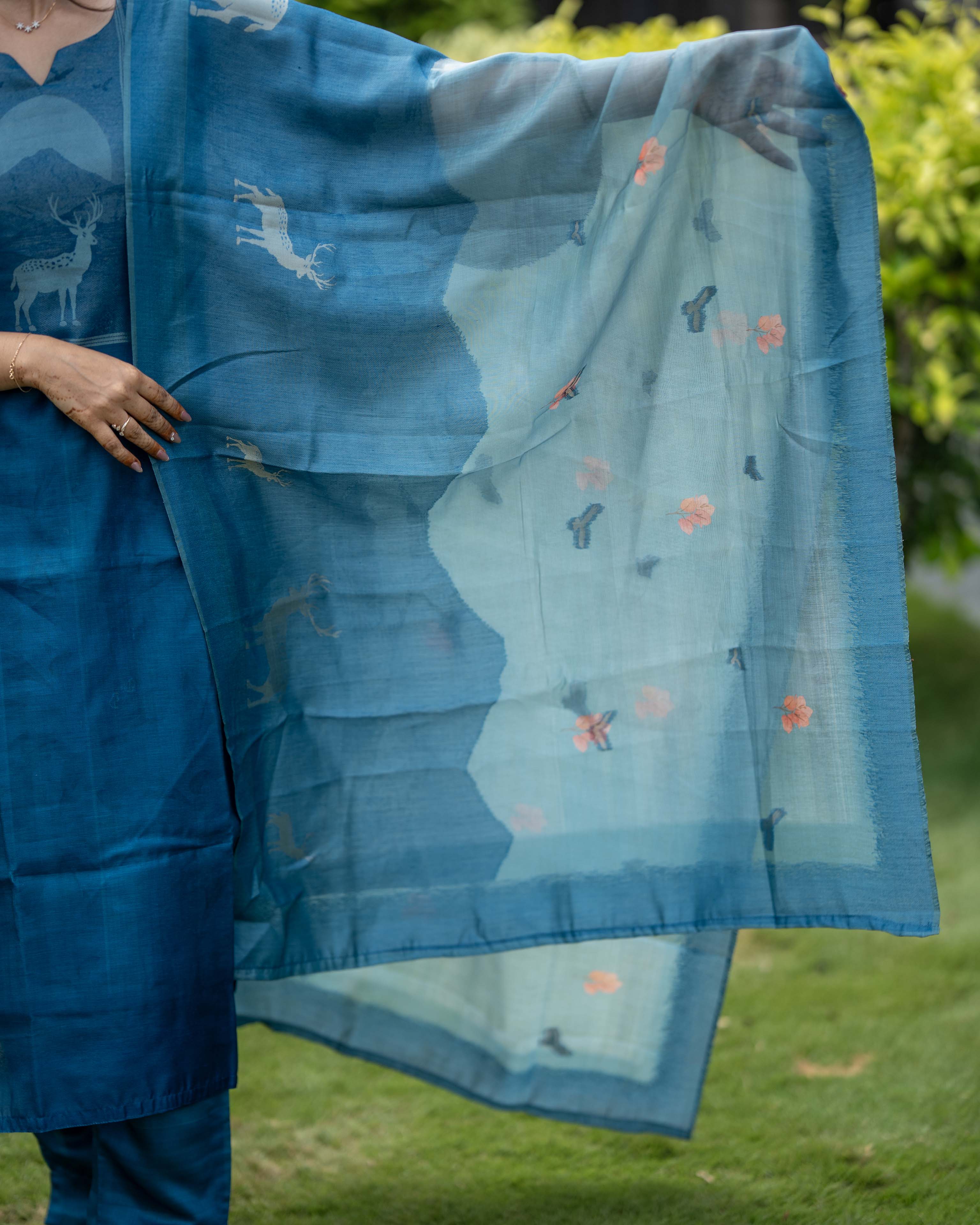 Peacock Blue Deer Print 3-Piece Set