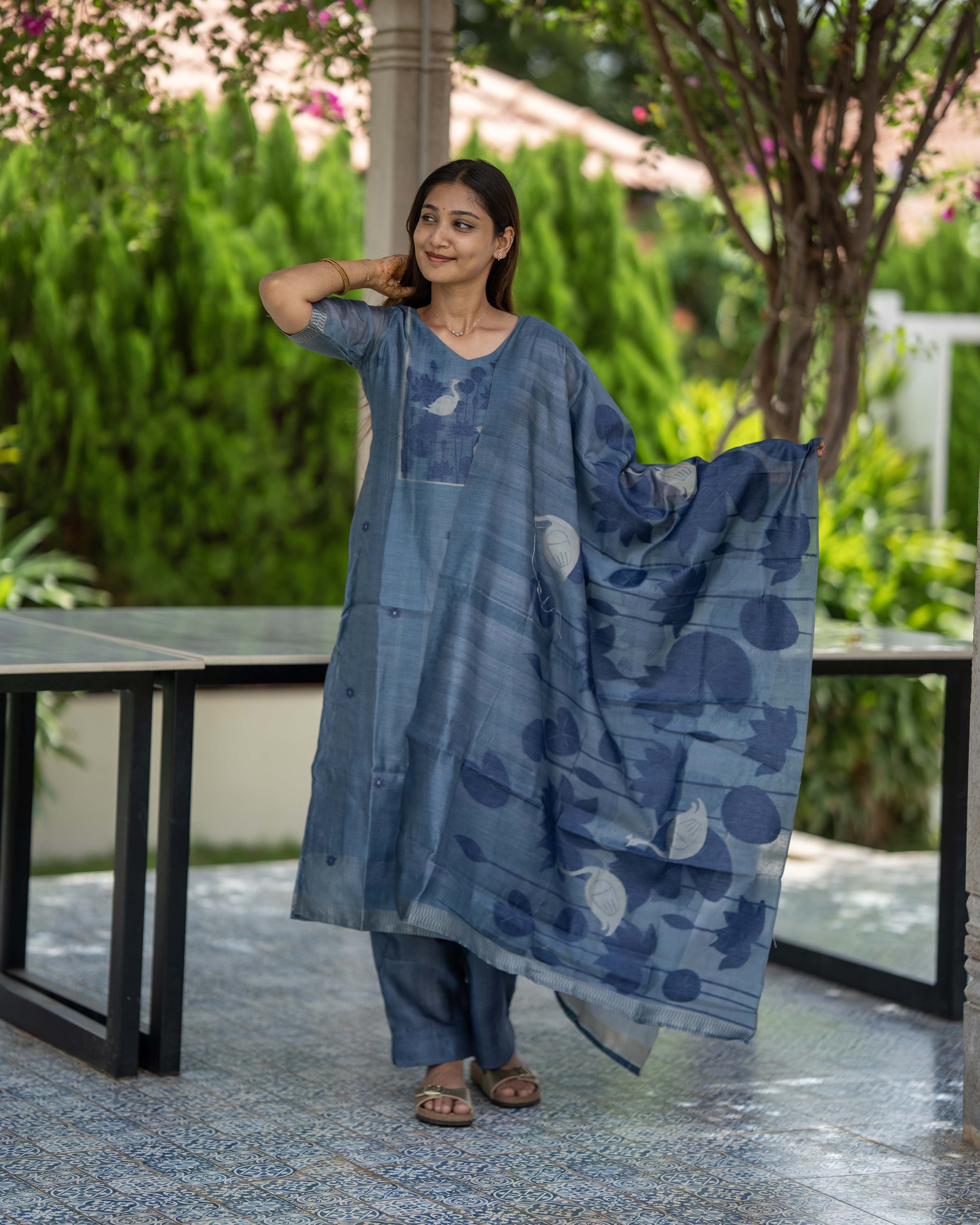 Steel Blue Swan Print 3-Piece Set
