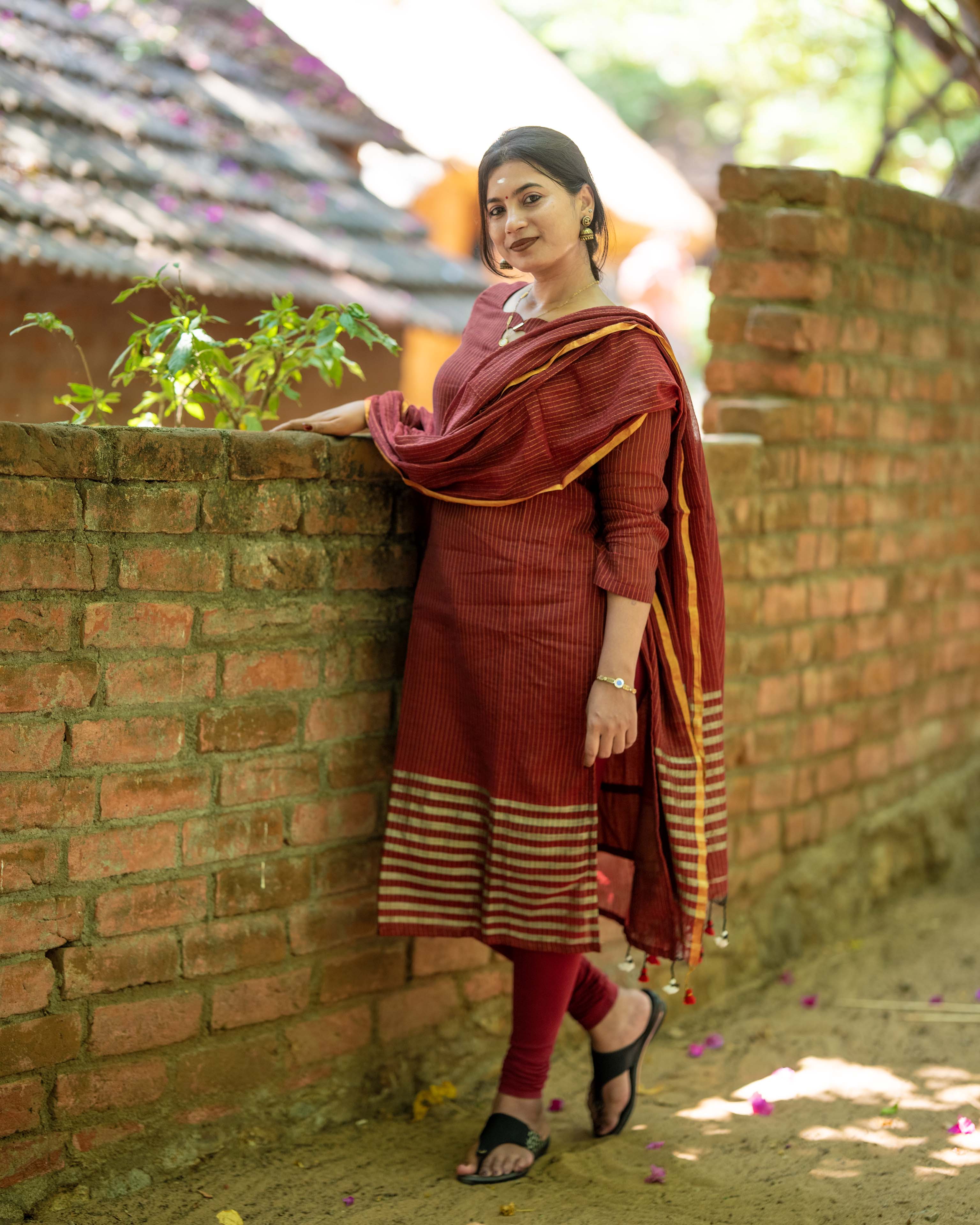 Maroon and Gold Striped Straight 3piece set