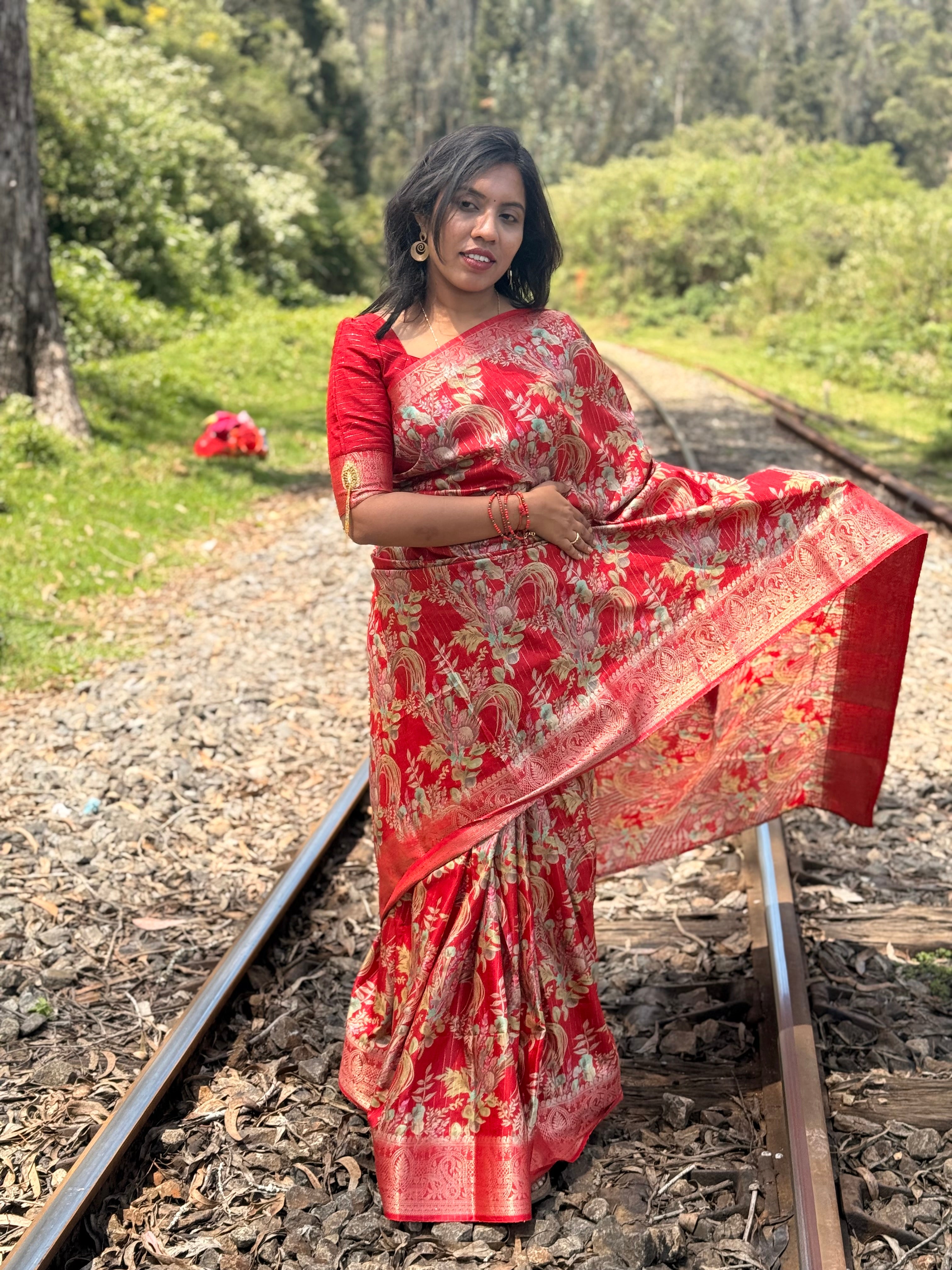 Red Gold Elegance Drape