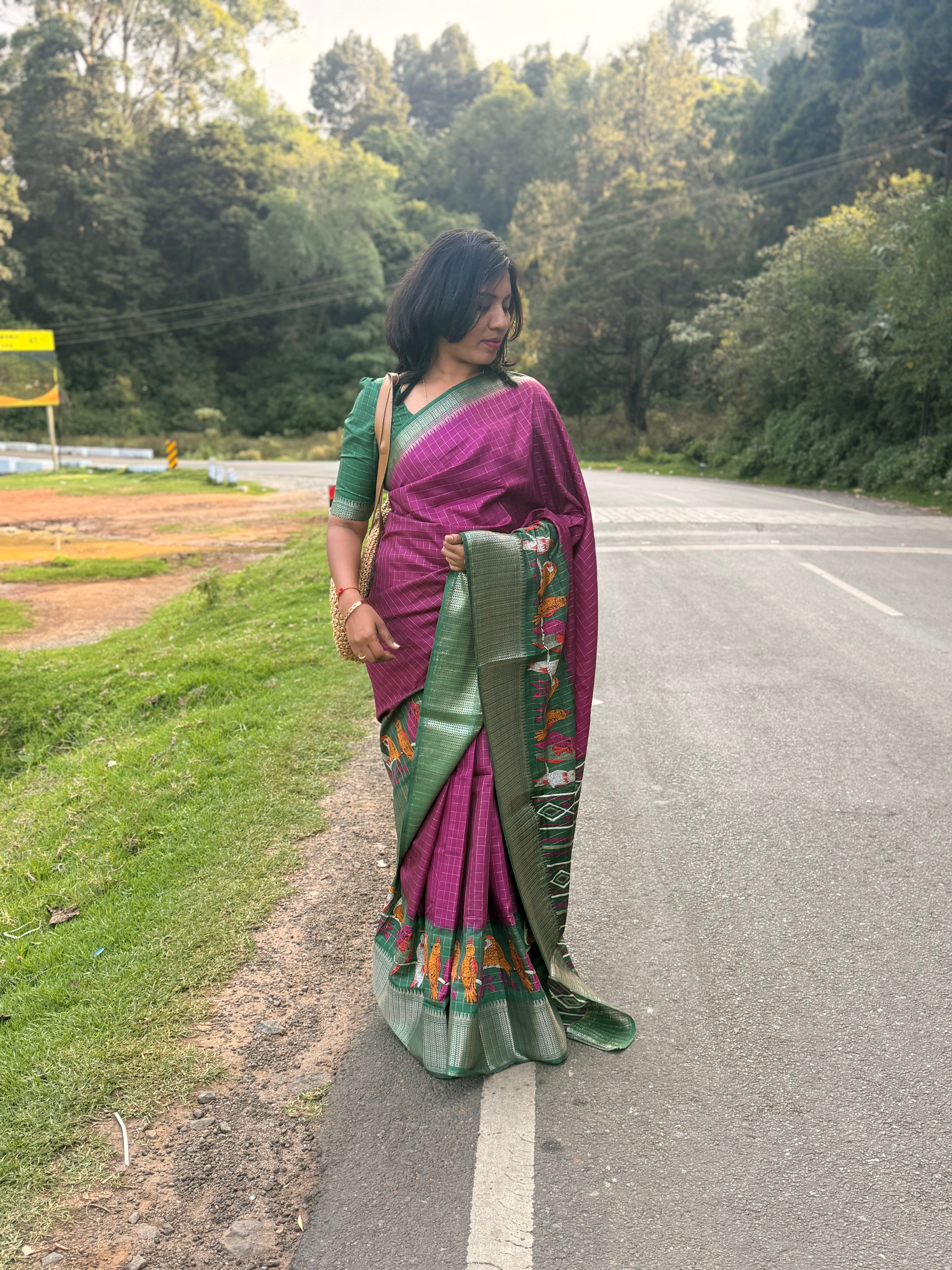 Magenta Muse with Green Border