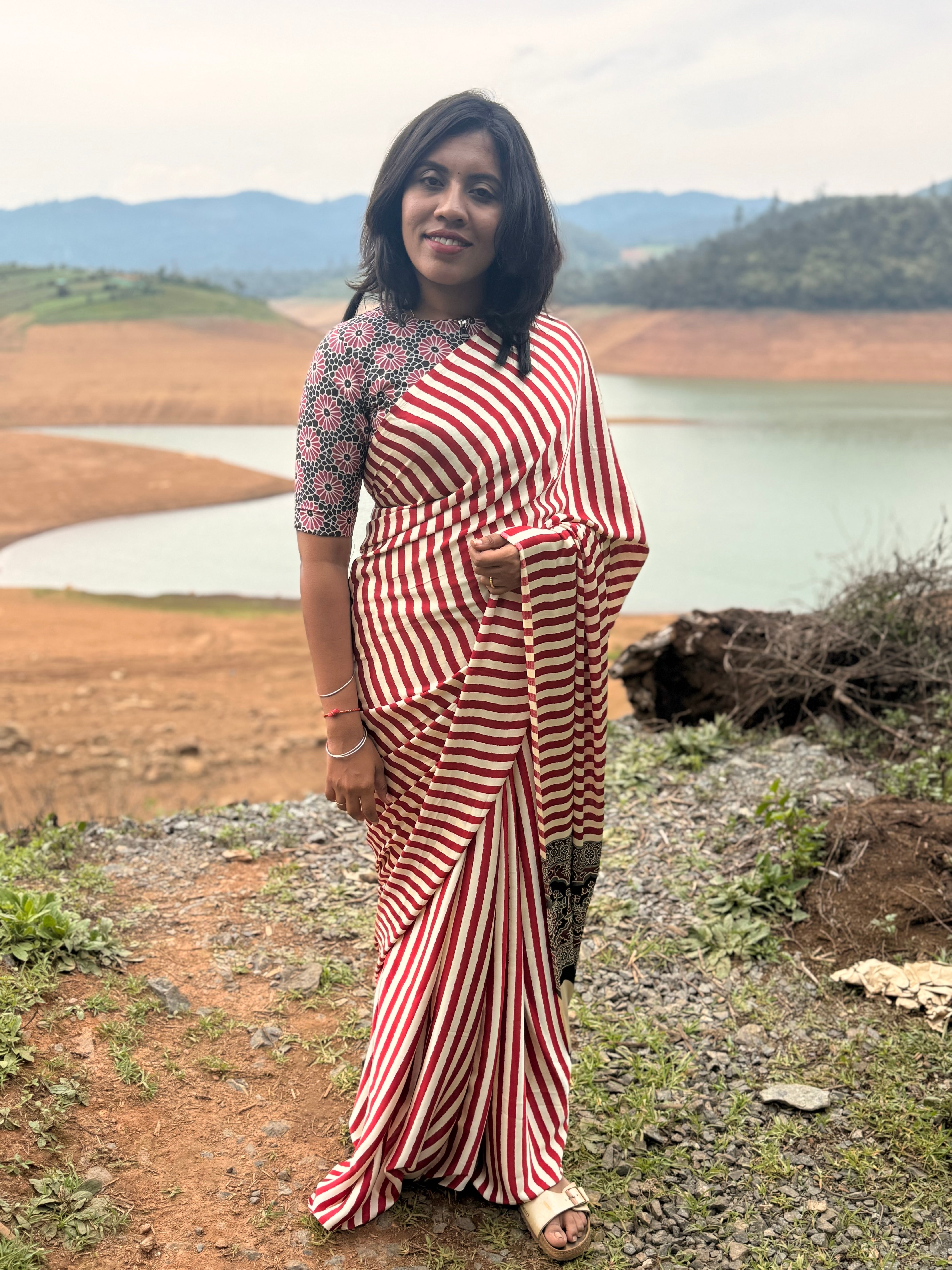 Stylish Red and Black Printed Saree