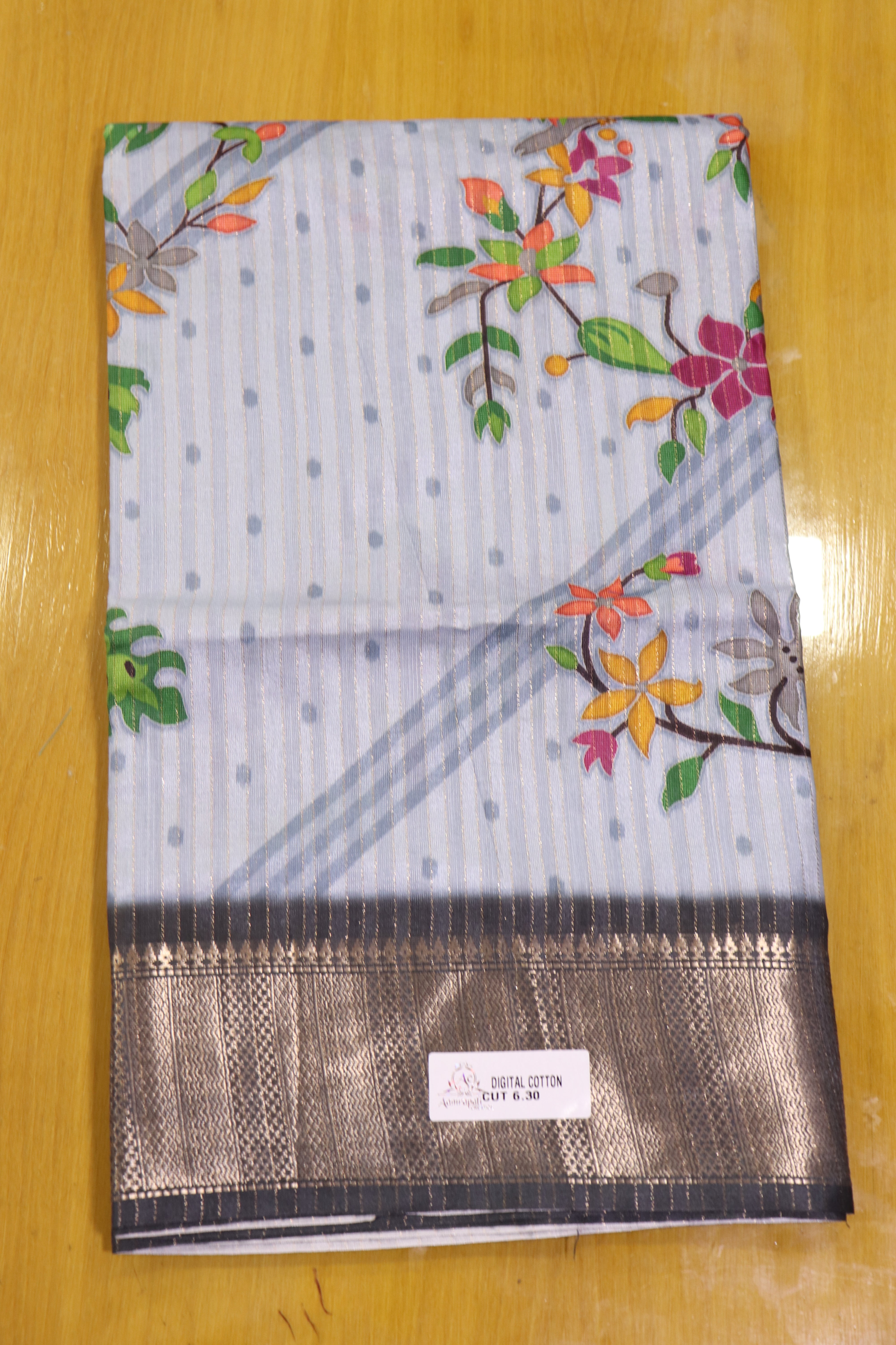 Greyish  Digital Print saree