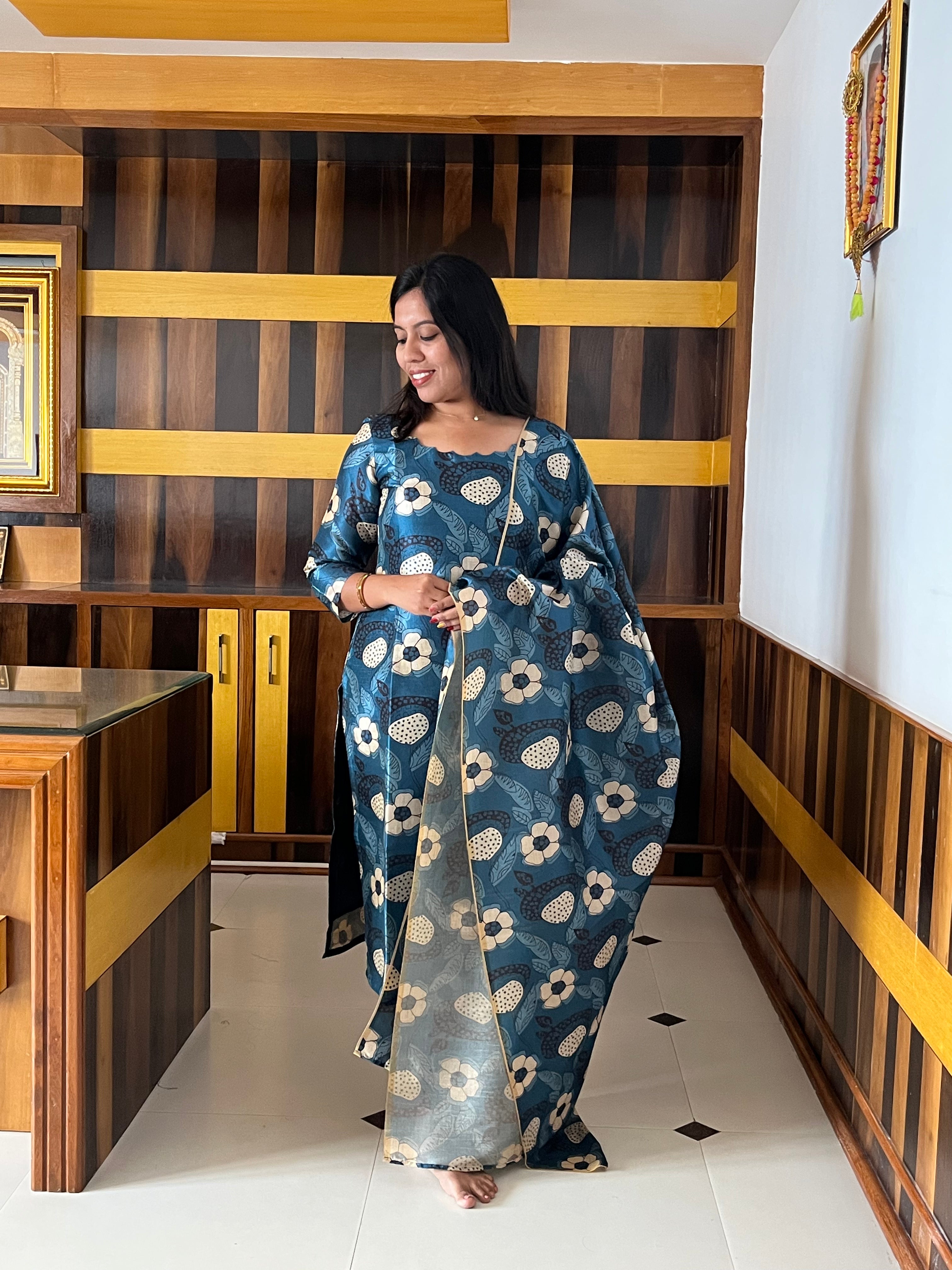 Deep Sea Floral Top & Dupatta