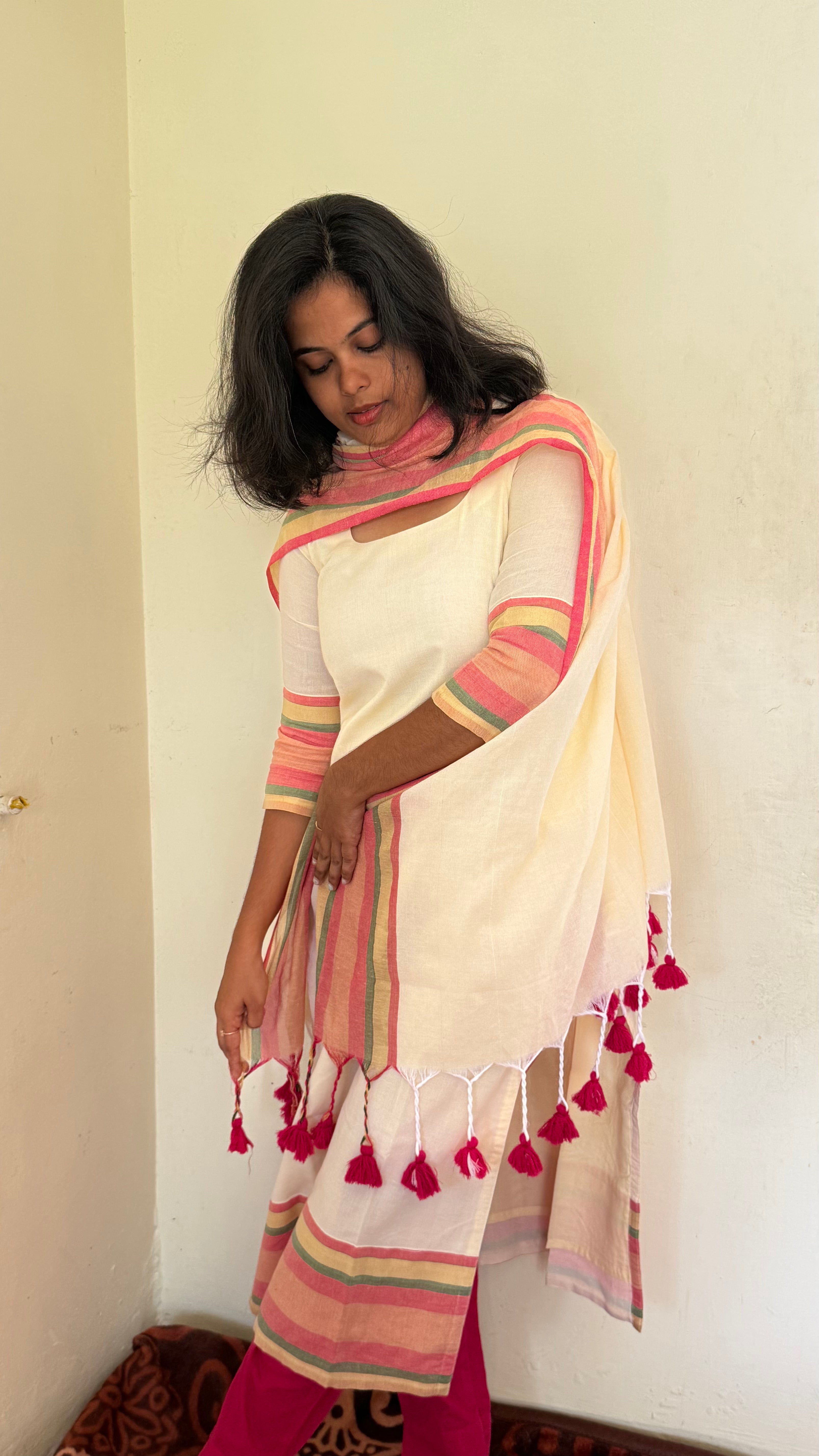Gulabi Resham Set 3piece set