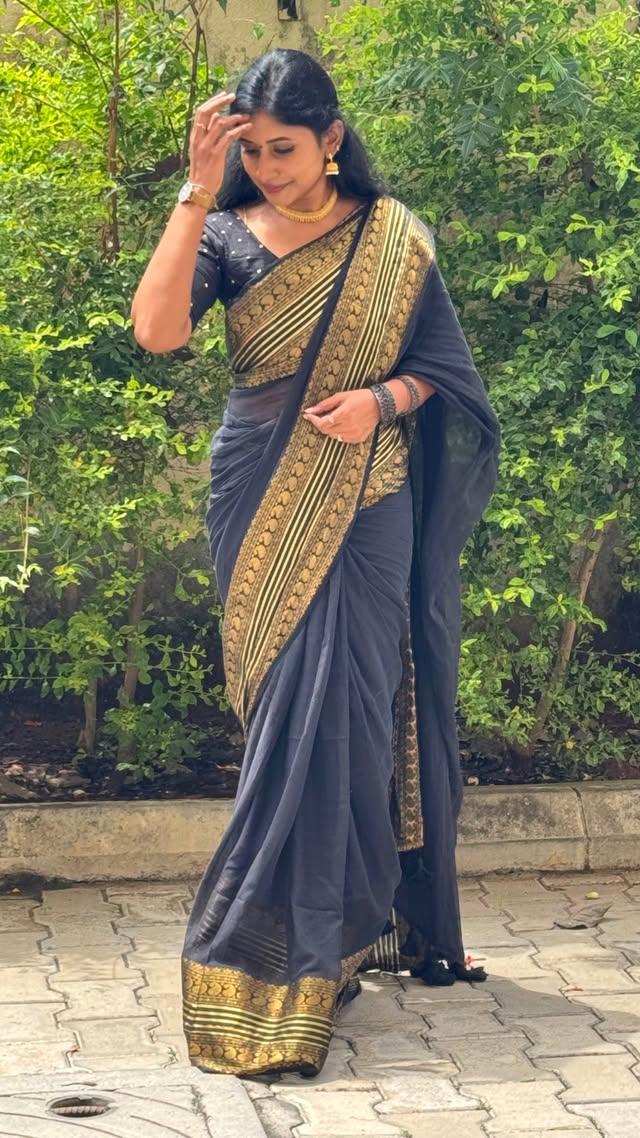 Black & Gold Mul Cotton Elegance Saree