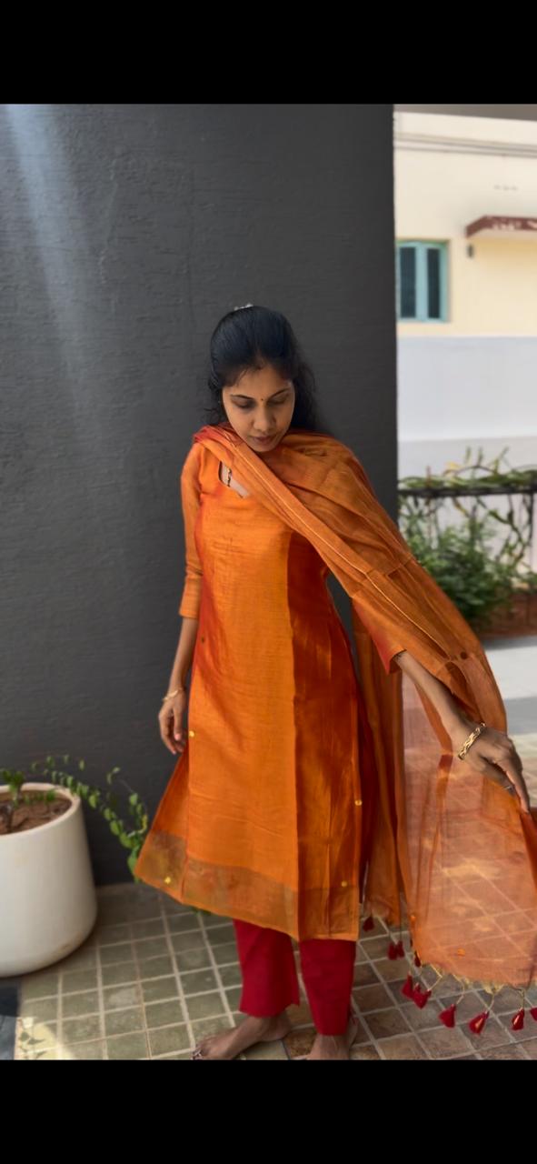 Elegant Rust Orange 3piece Set